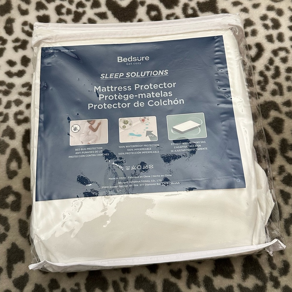 Bedsure Waterproof Mattress Protector Encasement Size Twin XL College Dorm